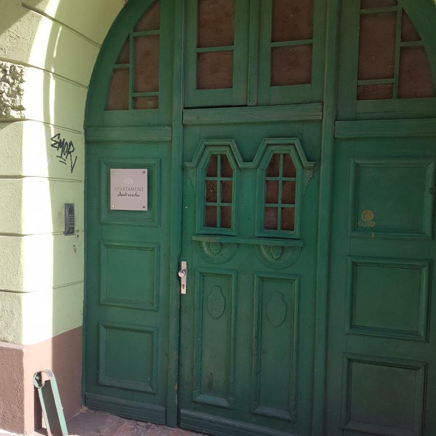 Apartament Antresola Drzewna Apartment Zielona Gora  Luaran gambar